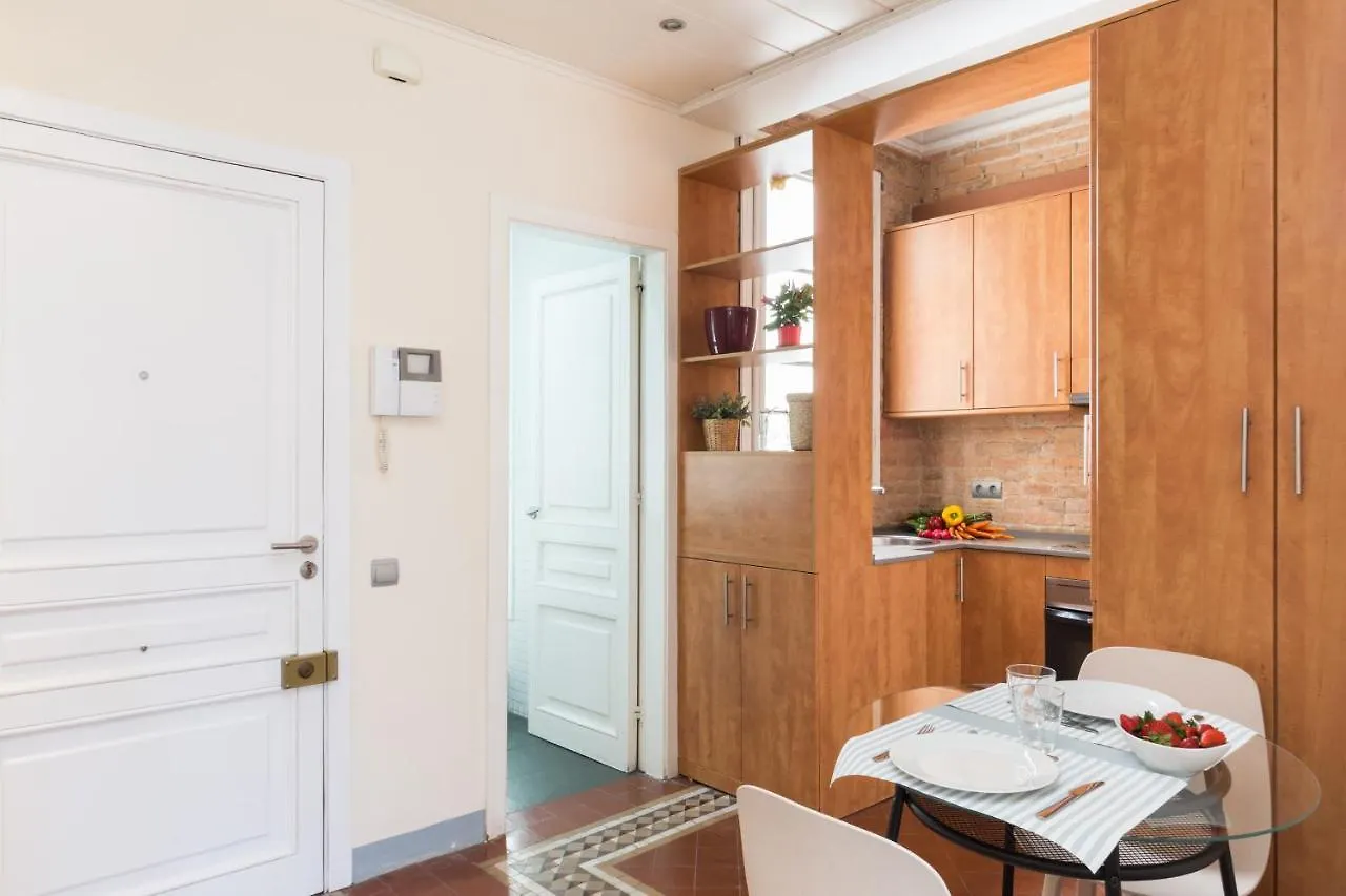 Montaber Apartment - Gran Via - Rocafort Barcelona