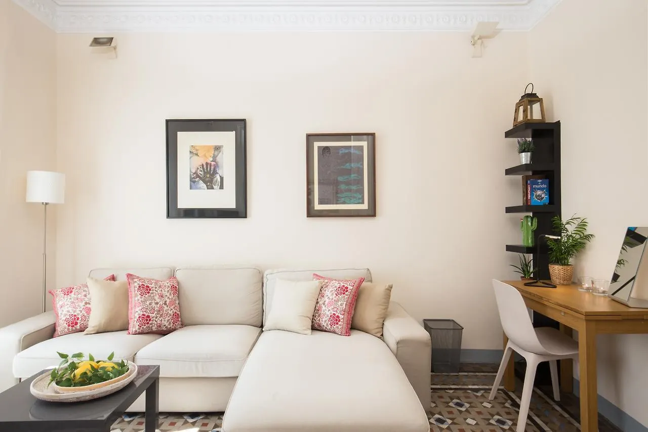 Montaber Apartment - Gran Via - Rocafort Barcelona Spain