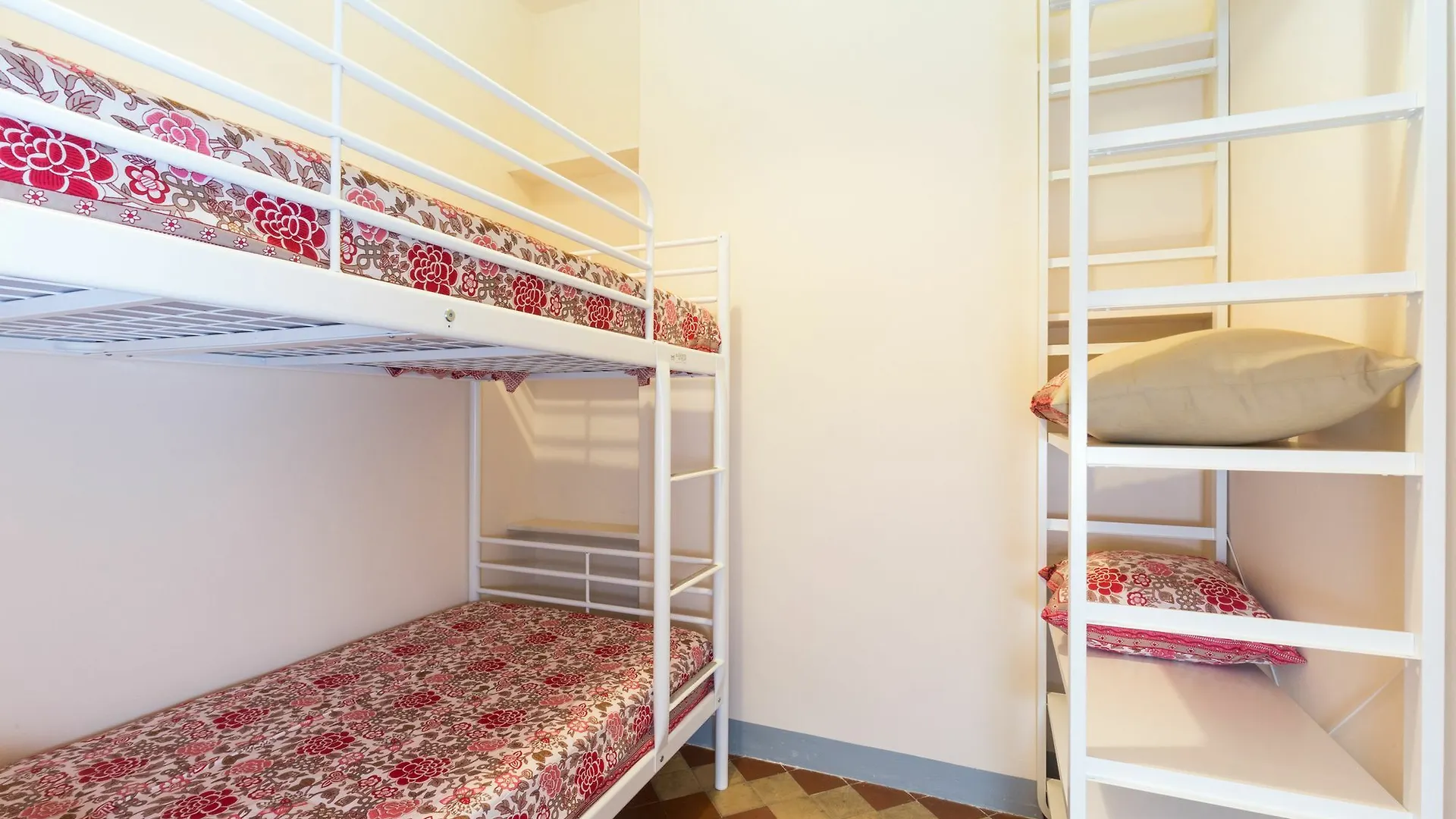 Montaber Apartment - Gran Via - Rocafort Barcelona 0*,