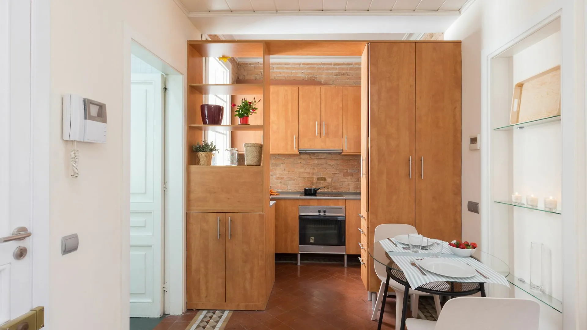 Montaber Apartment - Gran Via - Rocafort Barcelona