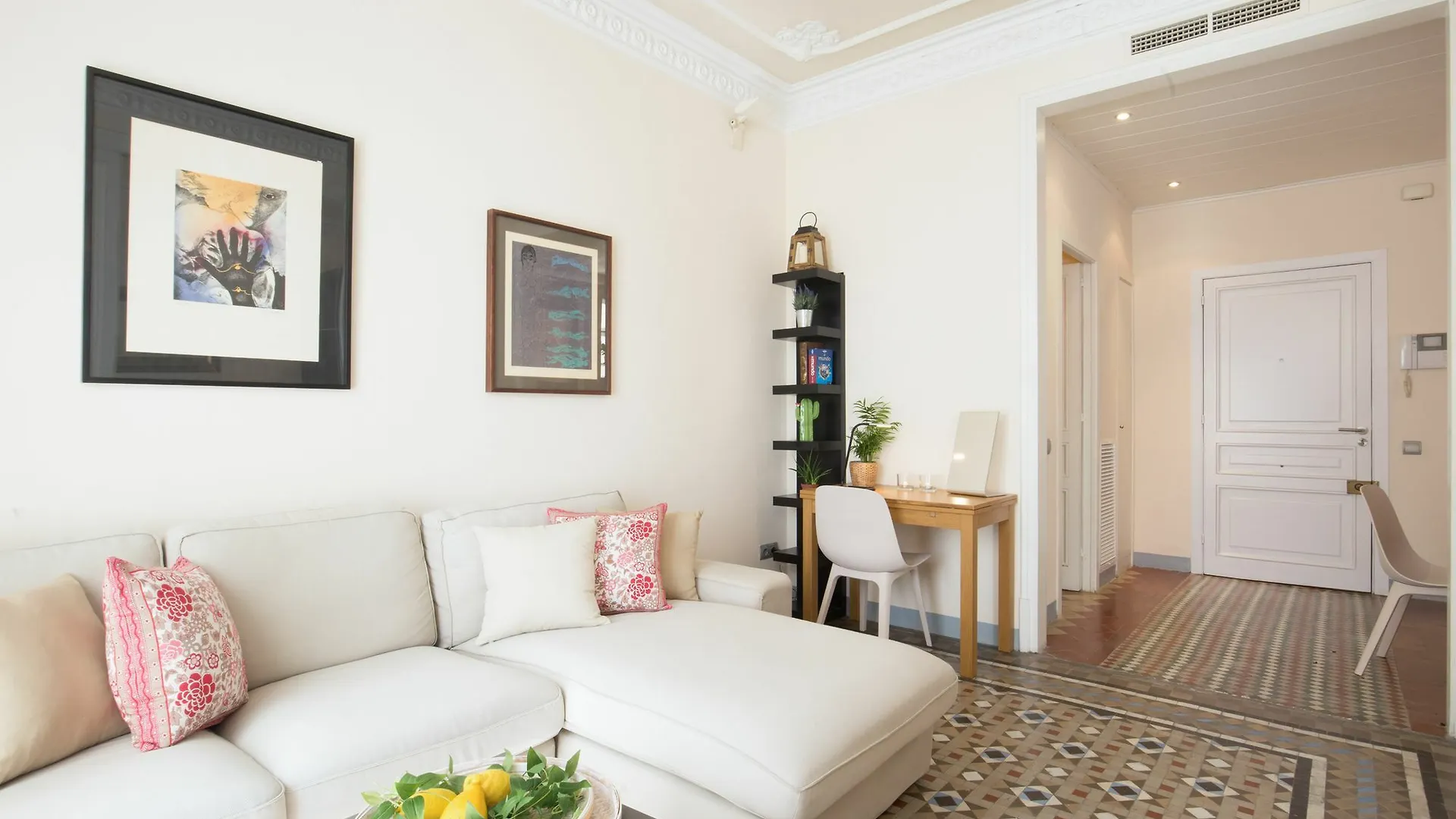Montaber Apartment - Gran Via - Rocafort Barcelona