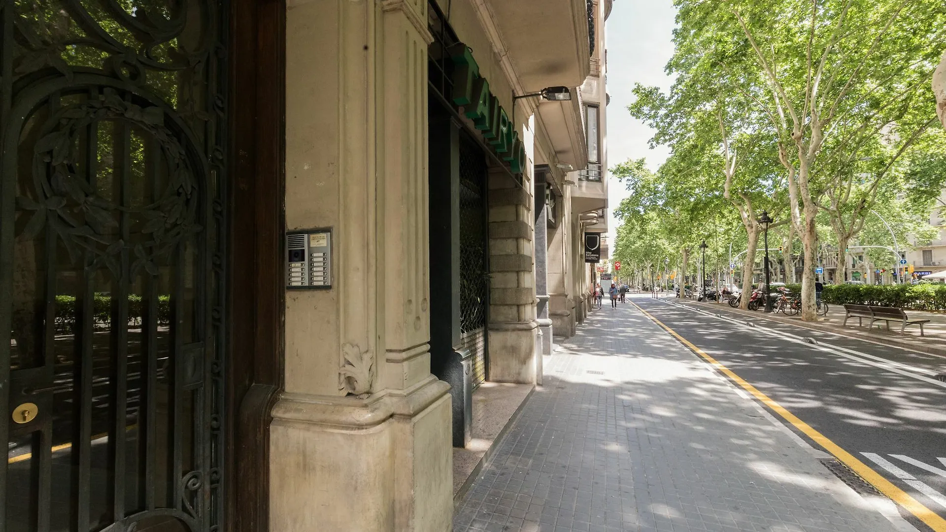 Montaber Apartment - Gran Via - Rocafort Barcelona